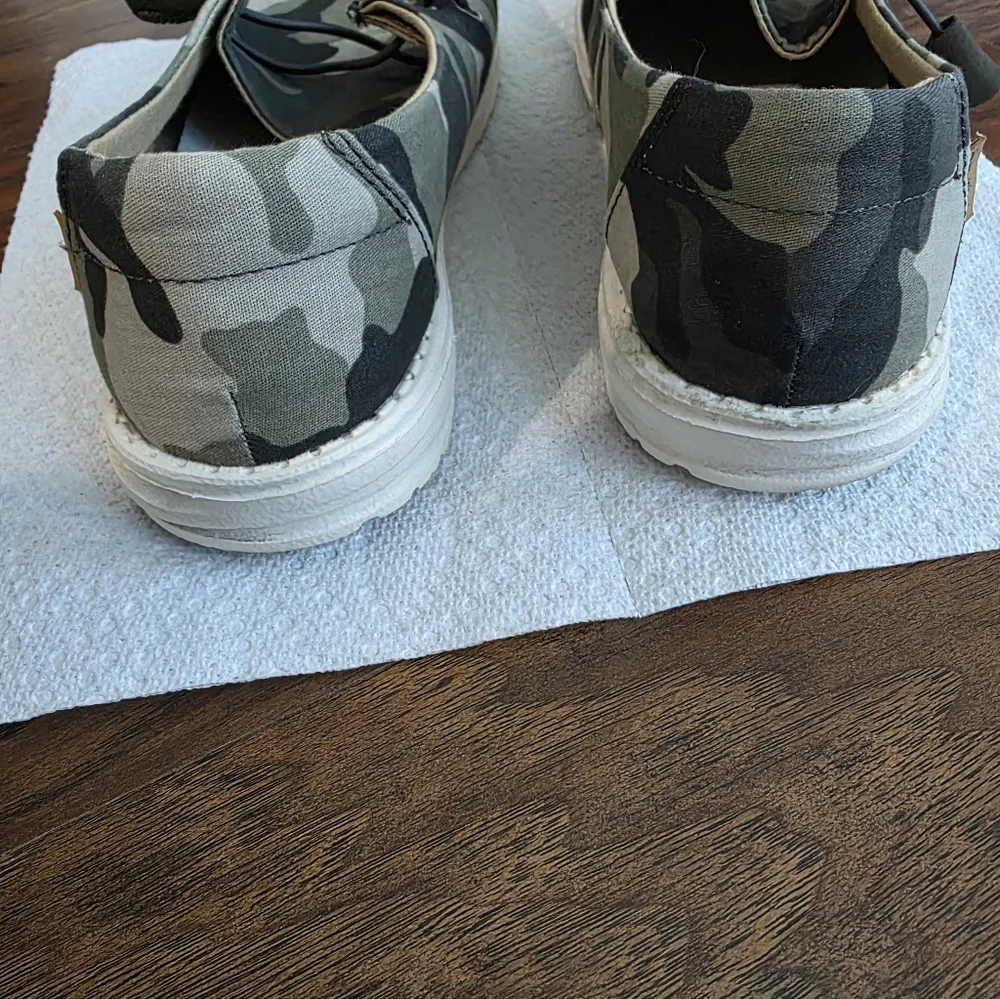 Hey Dude Wendy Camo Green Slip On Loafer Shoe Women’s Size 9 - Picture 4 of 8